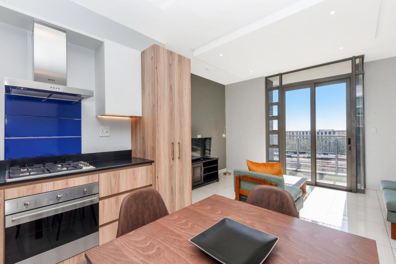 The Median Rosebank Luxury Apartment - Building With Generator Johannesburg Exterior foto